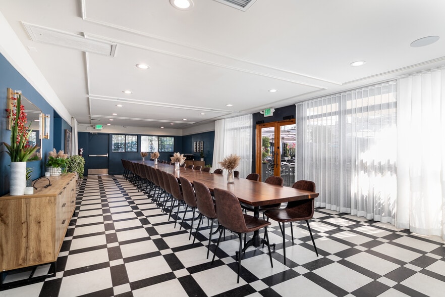 More Photos Of , Pasadena General Retail For Sale