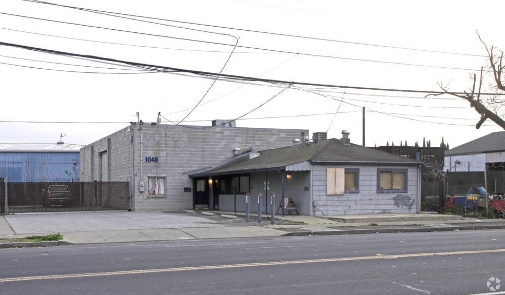 Primary Photo Of 1048 N 10th St, San Jose Service For Sale