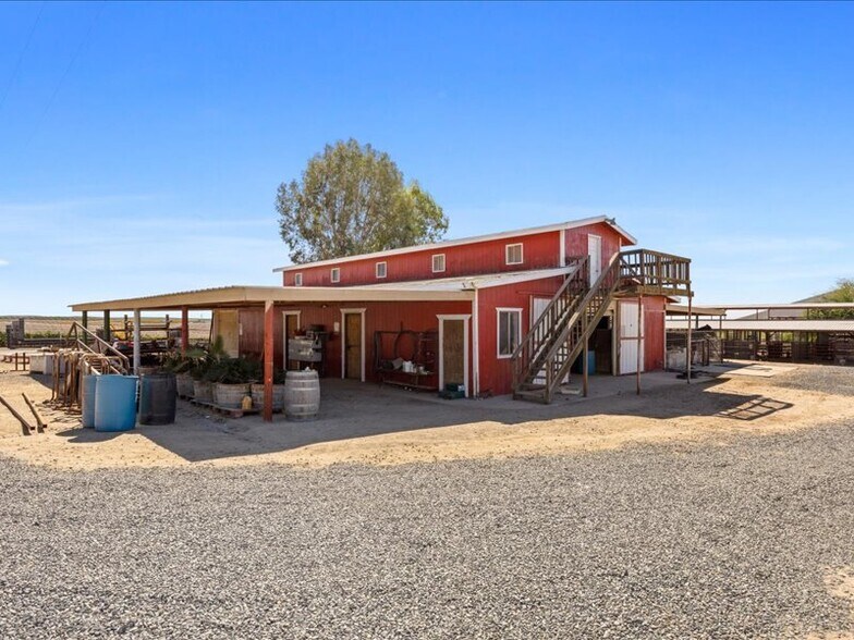 More Photos Of 34338 Nevis Ave, Mc Farland Horse Stables For Sale