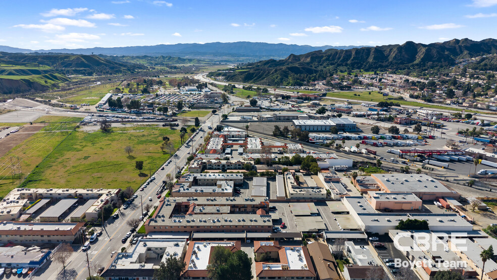 More Photos Of 31737 Ridge Route Rd, Castaic Apartments For Sale