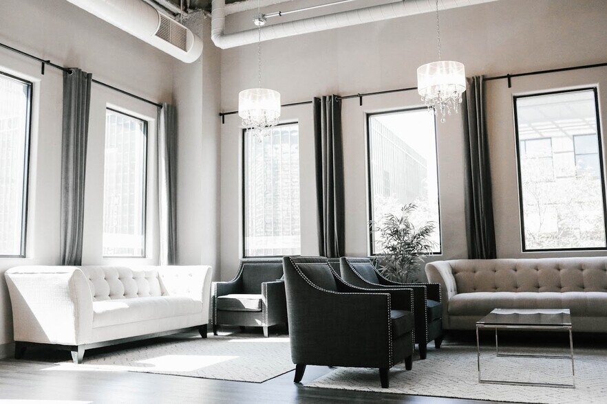 More Photos Of 403 16th St, Denver Office For Sale