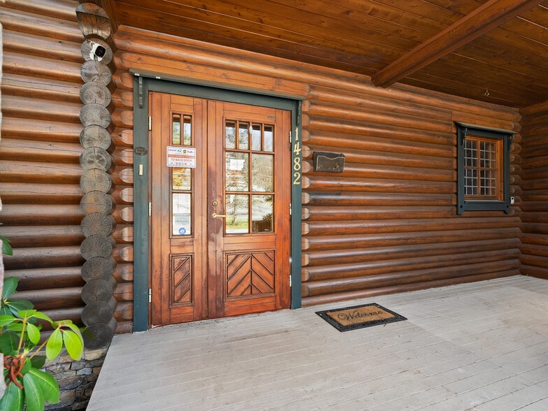 More Photos Of 1482 Russ Ave, Waynesville Office For Lease