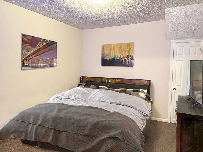 More Photos Of 2926 Christopher Ave, Baltimore Apartments For Sale