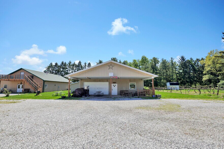 More Photos Of 1900 Winchester Southern Rd, Canal Winchester Winery Vineyard For Sale