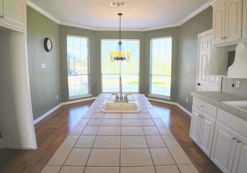 More Photos Of 2982 FM 2935, Brenham Flex For Sale