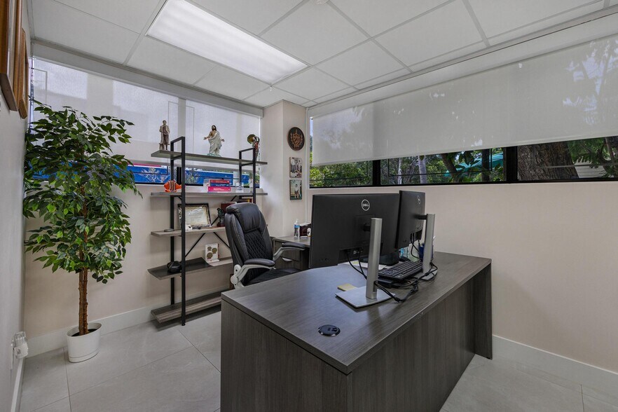 More Photos Of 151 NW 11th St, Homestead Medical For Sale
