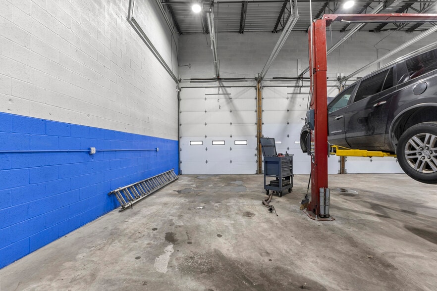 More Photos Of 14801-14835 Livernois Ave, Detroit Auto Repair For Sale