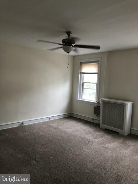 More Photos Of 915 Jenkintown Rd, Elkins Park Storefront Retail Residential For Sale