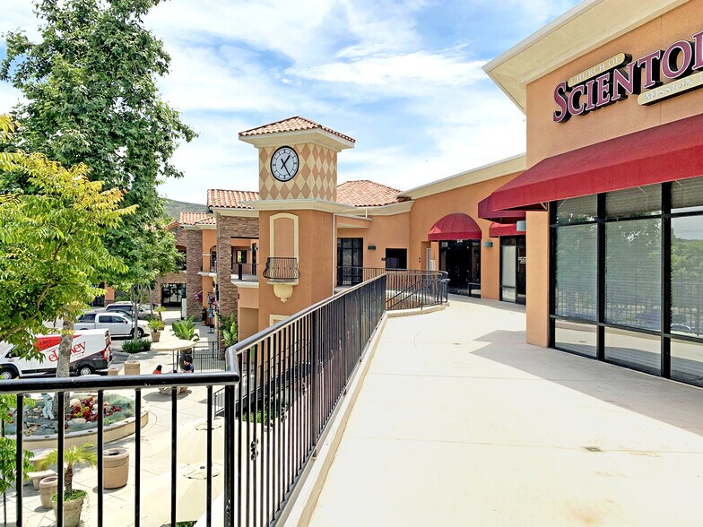 More Photos Of 6591-6599 Collins Dr, Moorpark Unknown For Lease