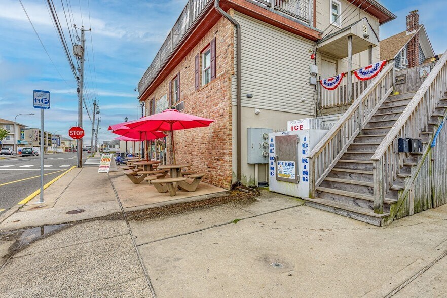 More Photos Of 117 Boulevard, Seaside Heights Apartments For Sale