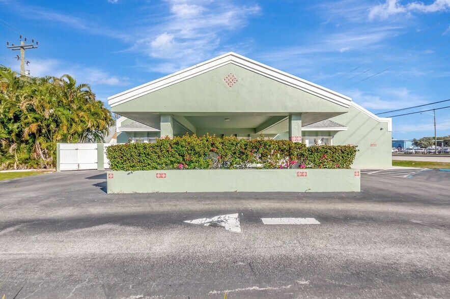 More Photos Of 13455 S Military Trl, Delray Beach Medical For Lease