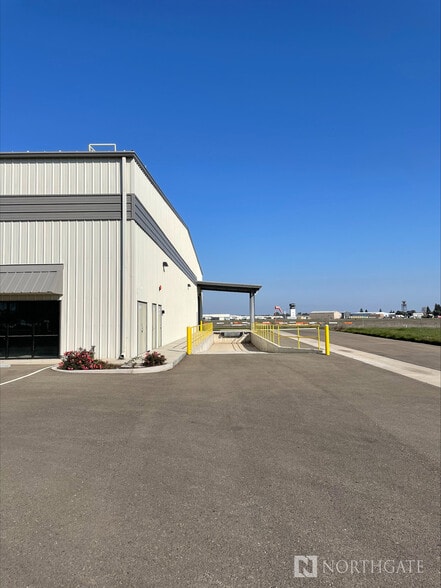 More Photos Of 150 Hawk Dr, Merced Warehouse For Lease