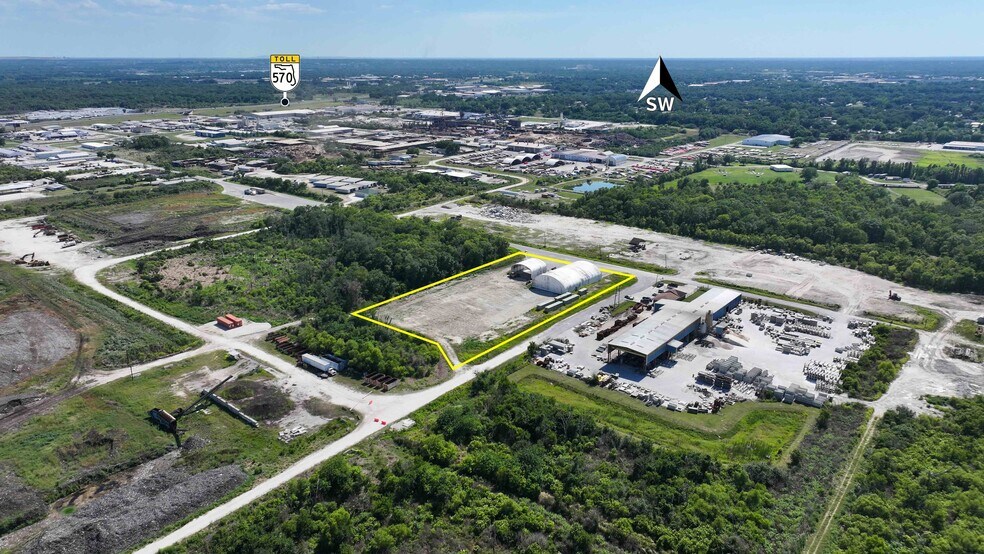 More Photos Of 2010 Longhorn ave, Lakeland Warehouse For Lease