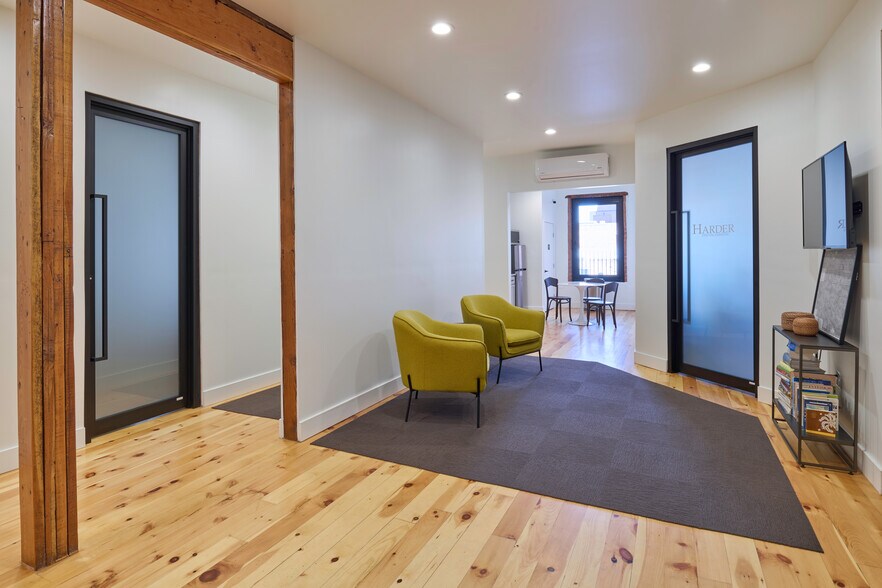 More Photos Of 108 S Stanton St, El Paso Office For Lease