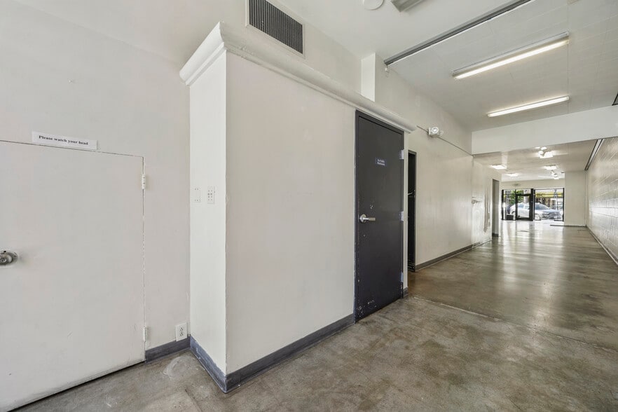 More Photos Of 711-713 Santa Cruz Ave, Menlo Park Storefront Retail Office For Lease