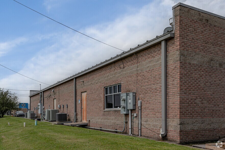 More Photos Of 5134 Hinkleville Rd, Paducah Freestanding For Lease