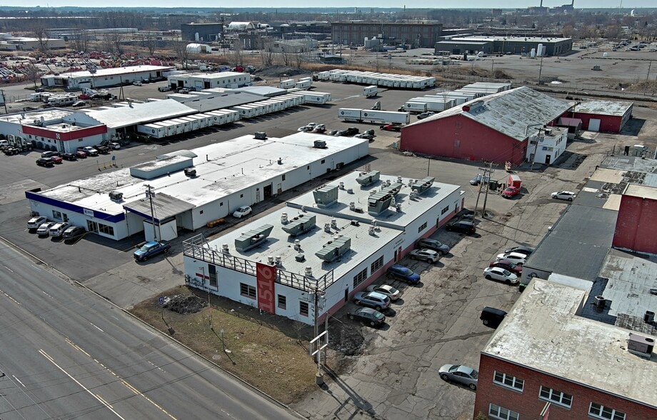 Primary Photo Of 1516 Military Rd, Buffalo Restaurant For Lease