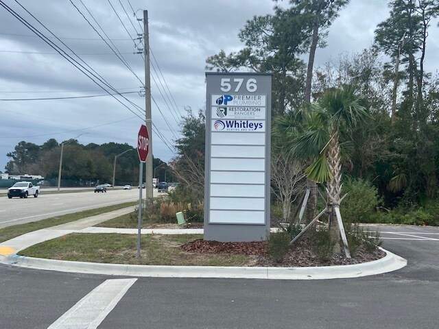 More Photos Of 576 Saint Johns Bluff Rd N, Jacksonville Industrial For Lease