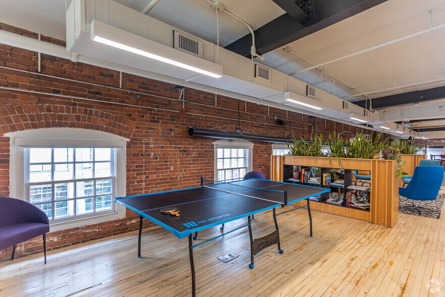 More Photos Of 361-361 Newbury St, Boston Coworking Space