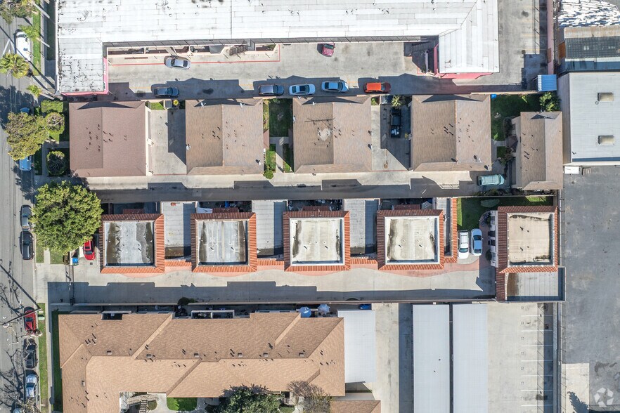 More Photos Of 7246 Petrol St, Paramount Apartments For Sale