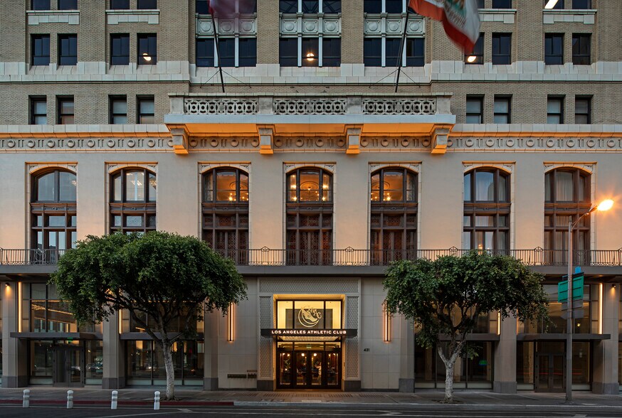 More Photos Of 431 W 7th St, Los Angeles Hotel For Lease