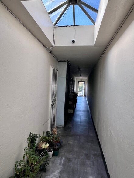 More Photos Of 24045-24047 Mission Blvd, Hayward Restaurant For Sale