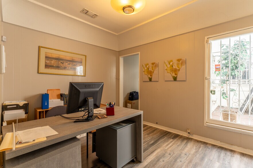More Photos Of 2741-2743 S Robertson Blvd, Los Angeles Storefront Retail Office For Sale