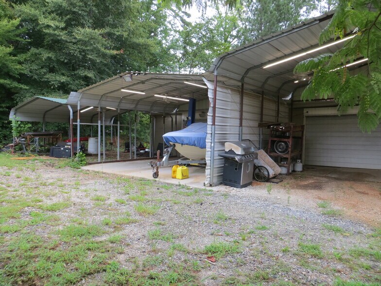 More Photos Of 3668 Calhoun Memorial Hwy, Greenville Warehouse For Sale