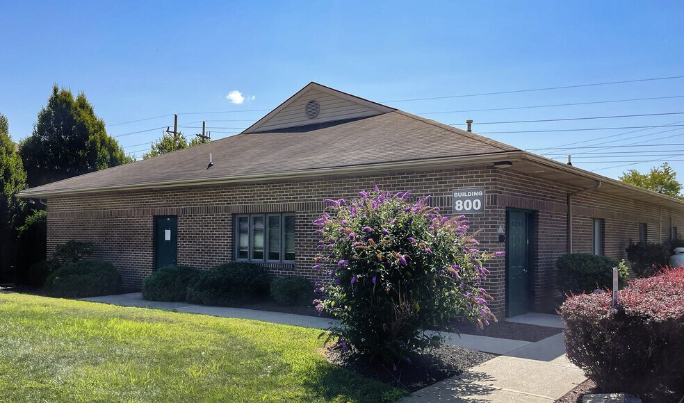 More Photos Of 800 Coventry Dr, Phillipsburg Office For Sale