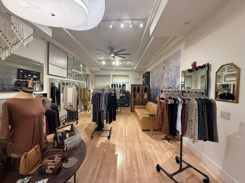 More Photos Of 5 Washington St, Biddeford Apartments For Lease