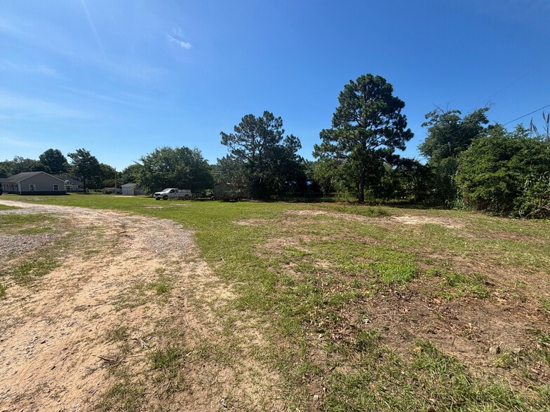 More Photos Of 424 Shelton Rd, West Columbia Warehouse For Sale