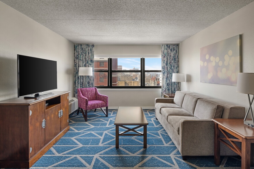 More Photos Of 100 S North Carolina Ave, Atlantic City Hotel For Sale