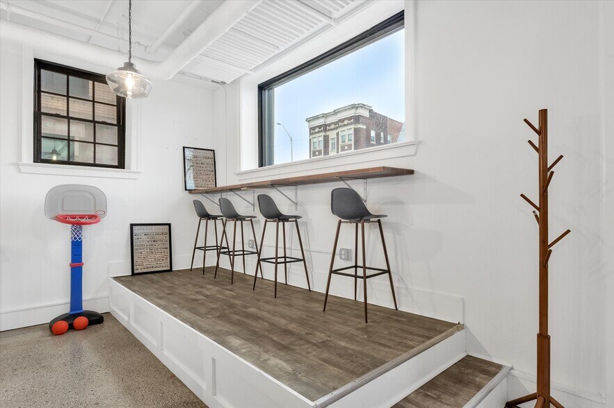 More Photos Of 4401-4417 2nd Ave, Detroit Apartments For Lease