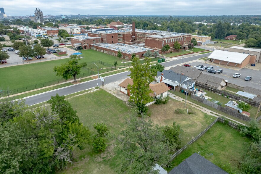 More Photos Of 230 SW 27th St, Oklahoma City Office Residential For Sale