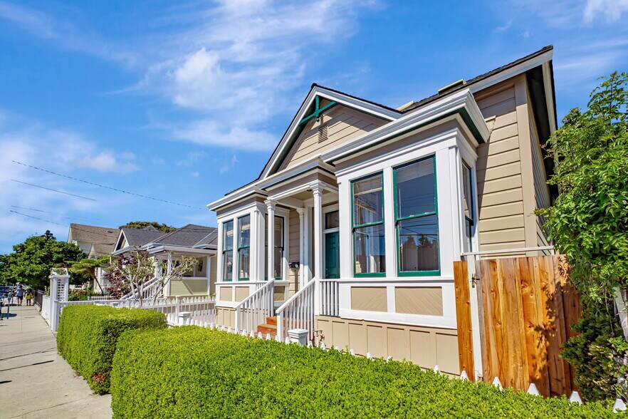 More Photos Of 120 Maple St, Santa Cruz Specialty For Sale