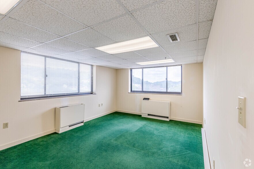Photo of 11st Floor Ste Hotel Building