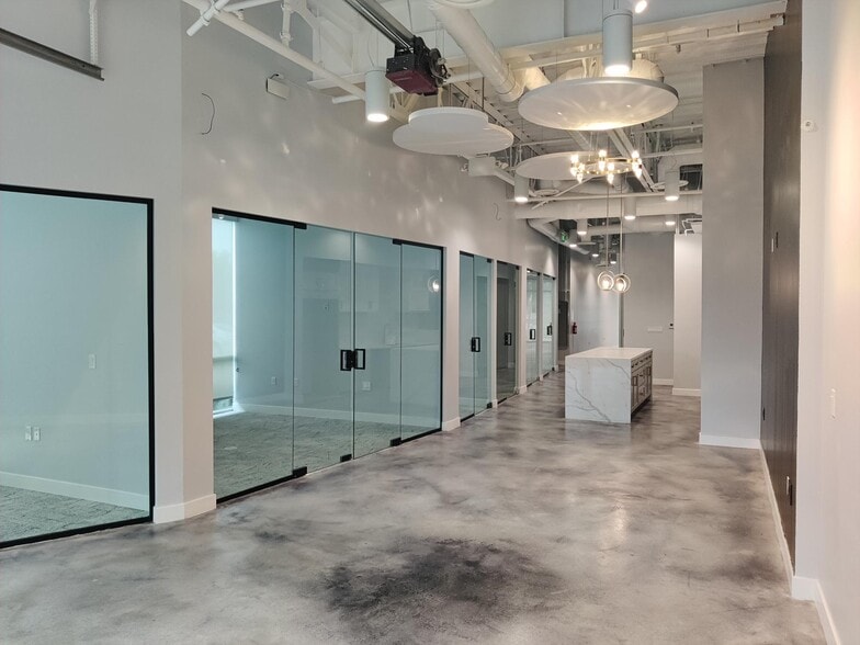 More Photos Of 3748 Bayer Ave, Long Beach Office For Lease