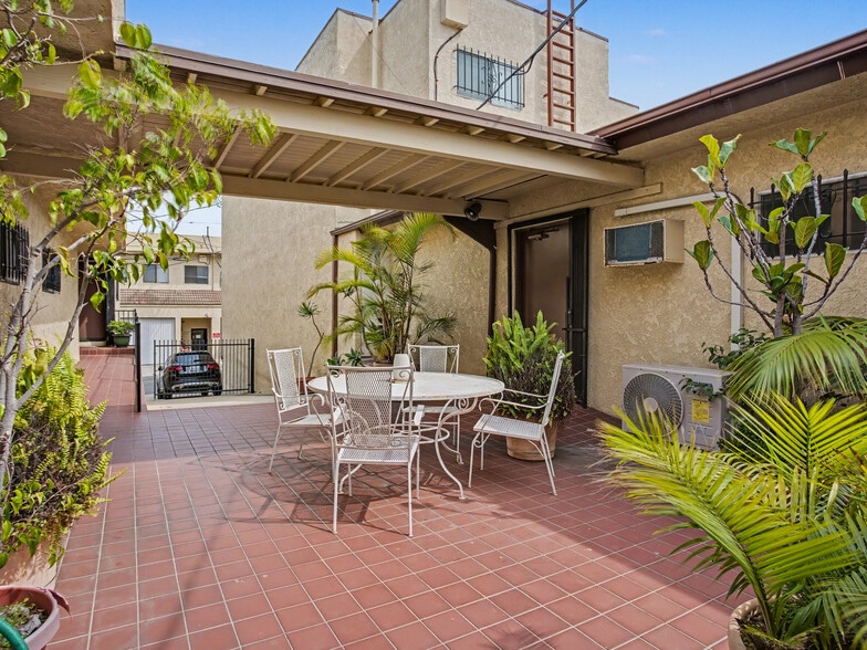 More Photos Of 214 Standard St, El Segundo Office For Lease