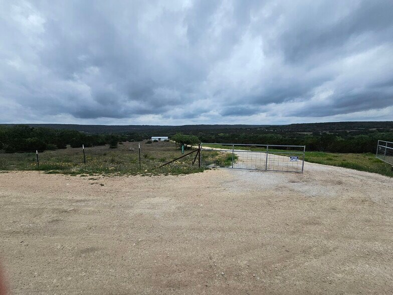 More Photos Of 25819 Ranch Rd, Leander Manufacturing For Sale