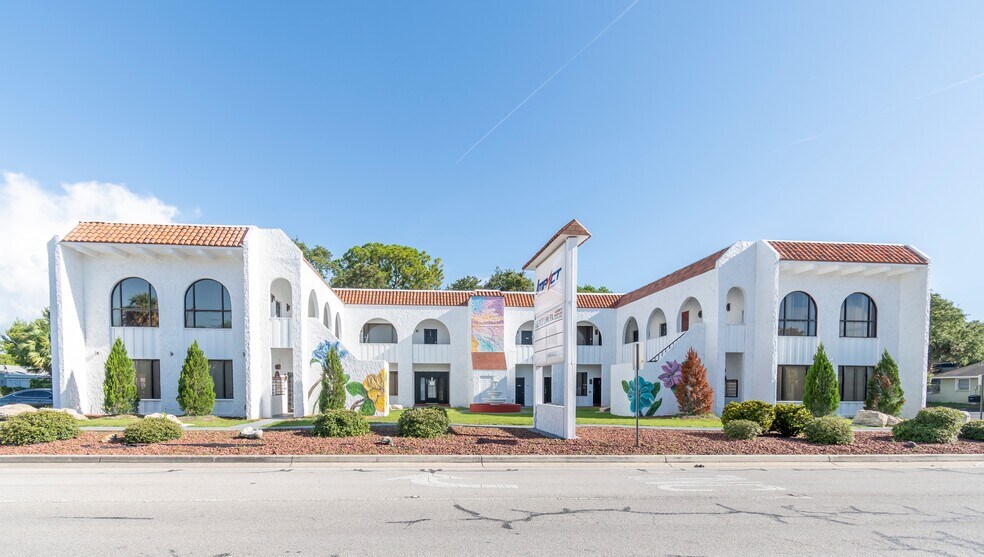 More Photos Of 6710 Embassy Blvd, Port Richey Medical For Lease