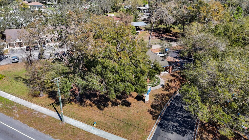 More Photos Of 3203 Lithia Pinecrest Rd, Valrico Medical For Sale
