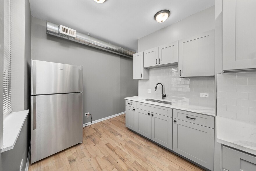 More Photos Of 7127 S Normal Blvd, Chicago Apartments For Sale