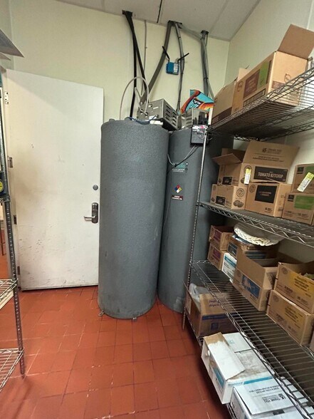 More Photos Of 4201 Indian Bayou Trl, Destin Hotel For Lease