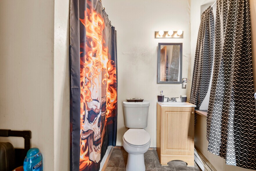 More Photos Of 403-409 N Pearl St, Albany Warehouse For Sale