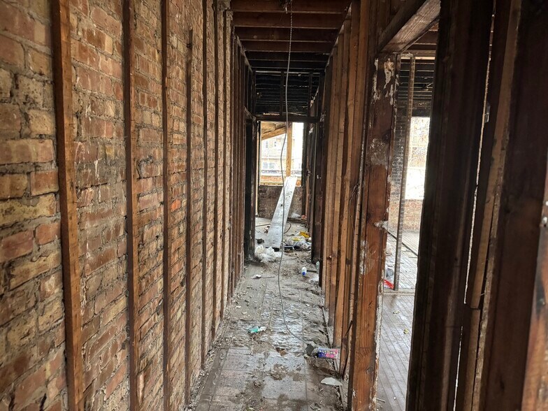 More Photos Of 1758 E 79th St, Chicago General Retail For Sale