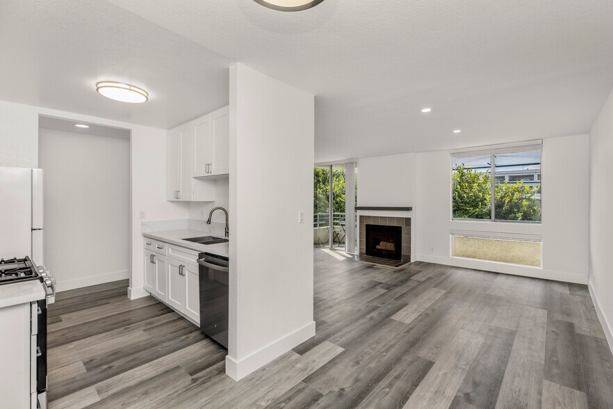 More Photos Of 1749 Bentley Ave, Los Angeles Apartments For Sale