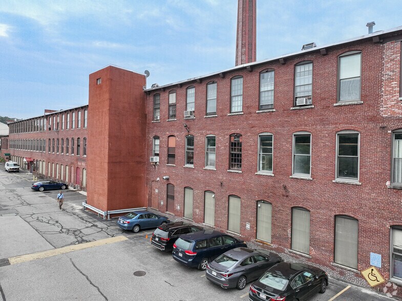 More Photos Of 51-55 Middlesex St, Chelmsford Light Manufacturing For Lease