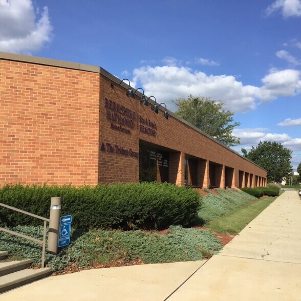 More Photos Of 6081 Hamilton Blvd, Allentown Office For Lease