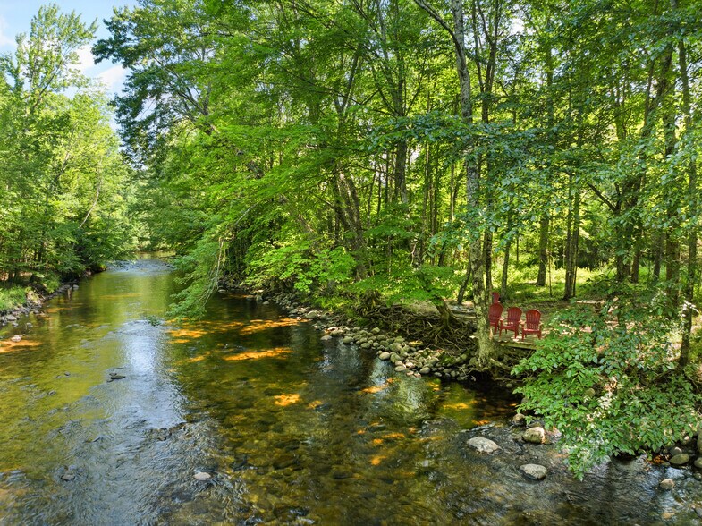 More Photos Of 1834 NY-73 Scenic, Keene Valley Hospitality For Sale