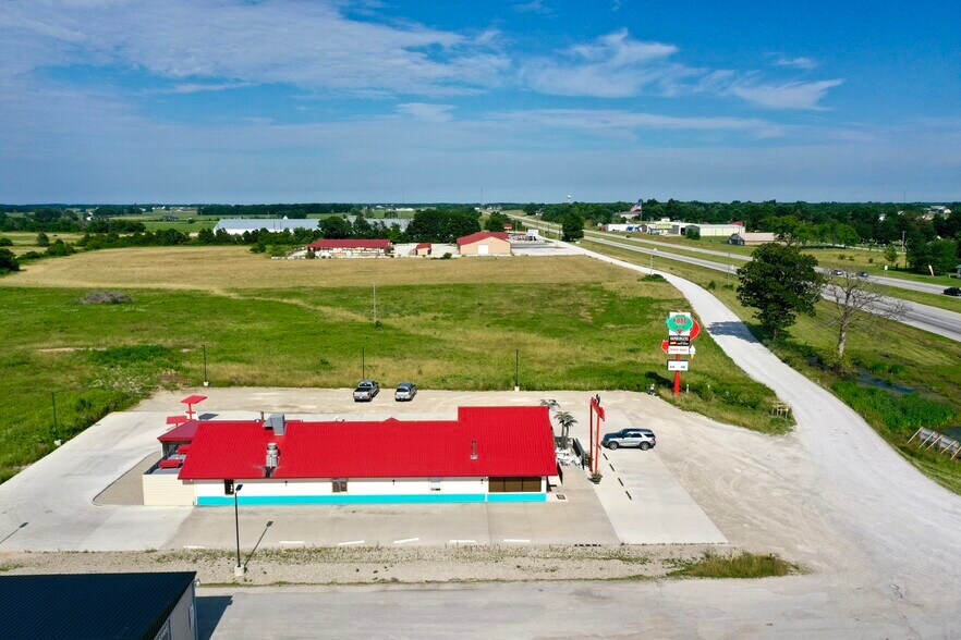 More Photos Of 37 Enterprise Dr, Seymour General Retail For Sale